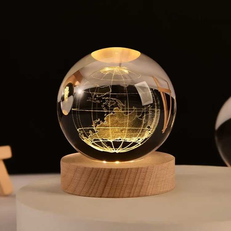 Saturn’s Glow – 3D Crystal Galaxy Lamp